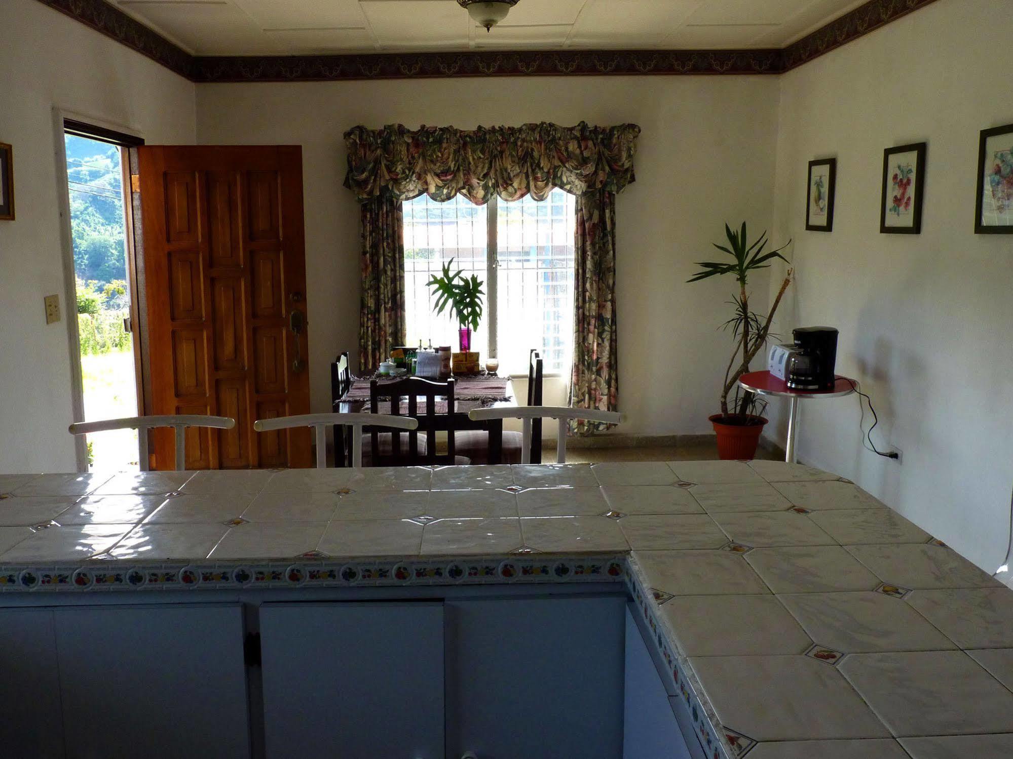 Autana Bed & Breakfast Boquete Bagian luar foto