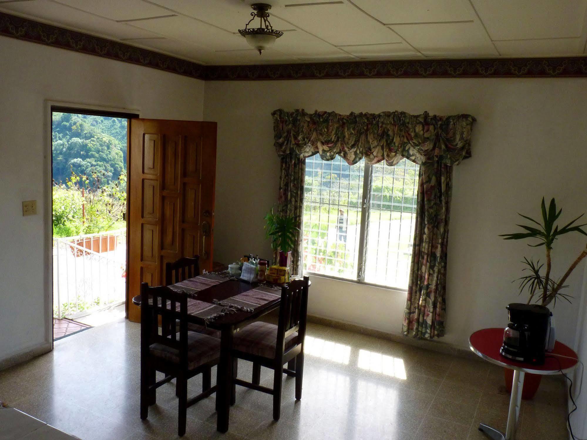 Autana Bed & Breakfast Boquete Bagian luar foto