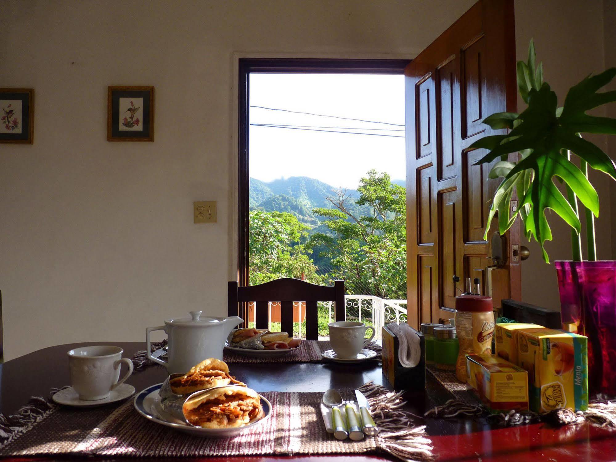 Autana Bed & Breakfast Boquete Bagian luar foto